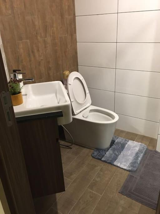 Lovely Condo With Swimming Pool. Bang Sare Exterior photo